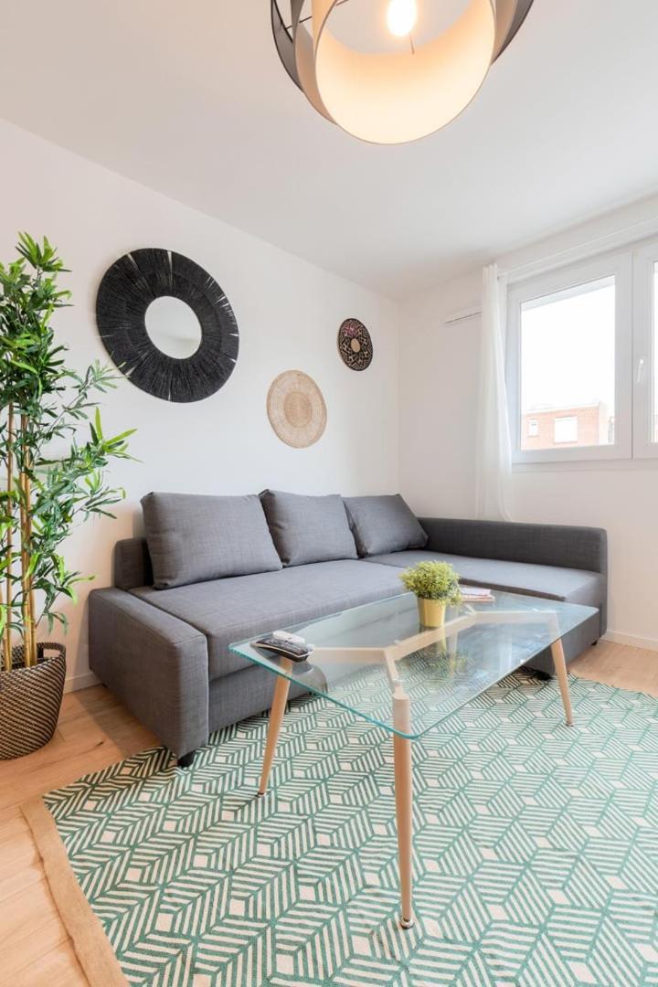 Lille, Fully-Equipped Apartment With Parking Space エクステリア 写真